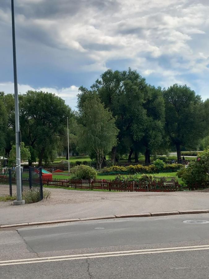 Puotilan Rose Apartment Helsinki Bagian luar foto