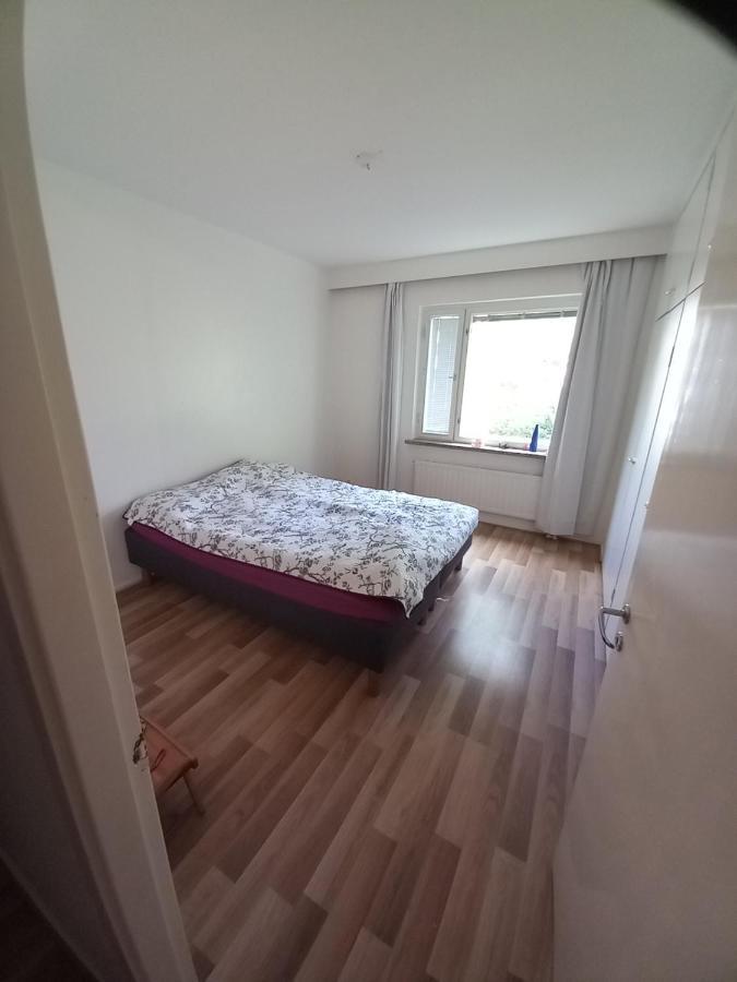 Puotilan Rose Apartment Helsinki Bagian luar foto