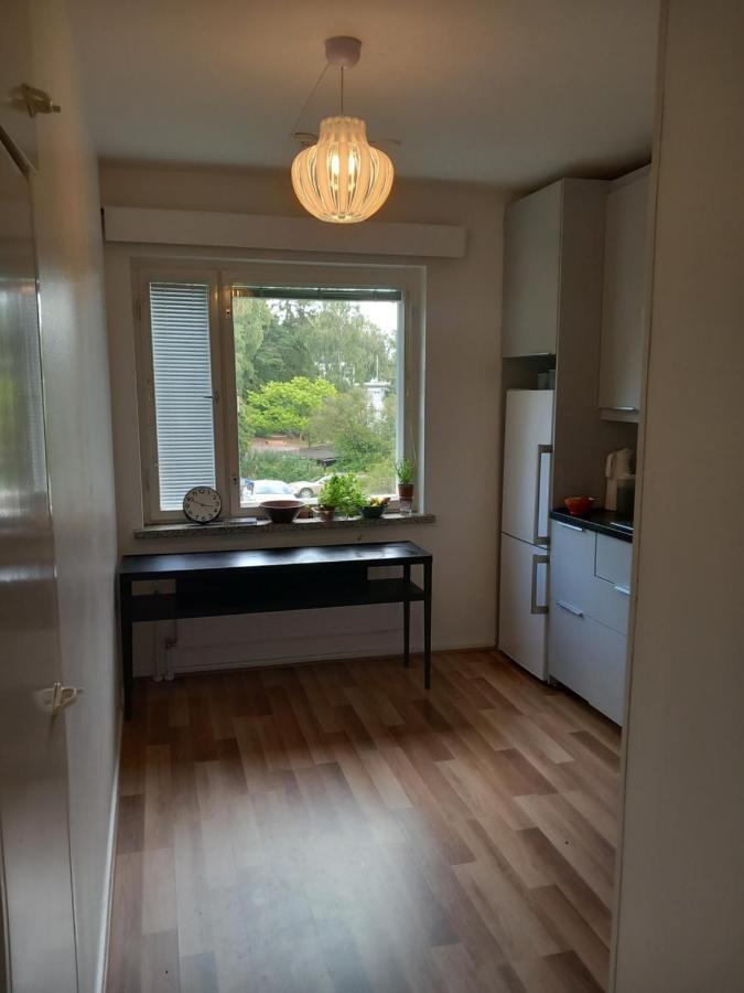Puotilan Rose Apartment Helsinki Bagian luar foto